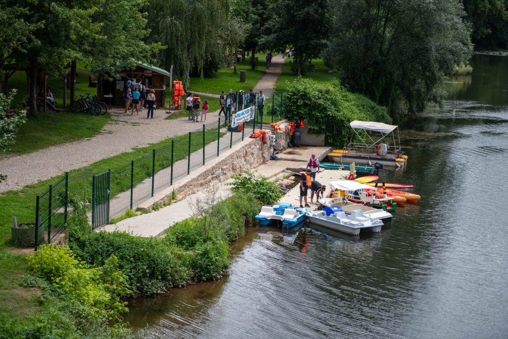 Base nautique sur les berges du Lot